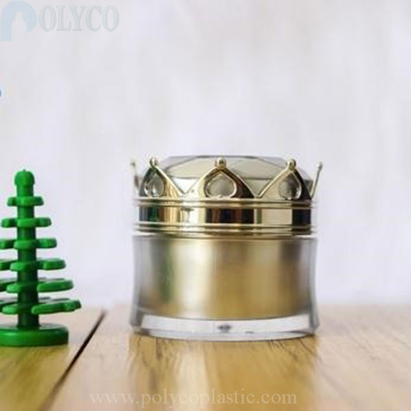 Lovely crown-shaped cosmetic jar