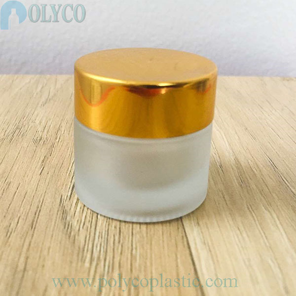 Pot en verre rond de 5 ml contenant des produits cosmétiques de haute qualité